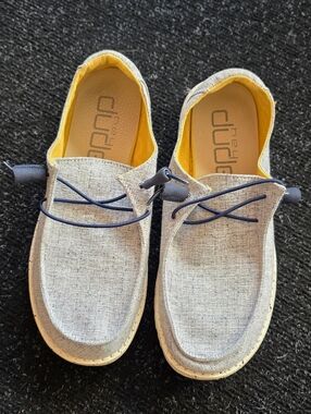 Hey Dude Chambray White Blue Size 9 Womens